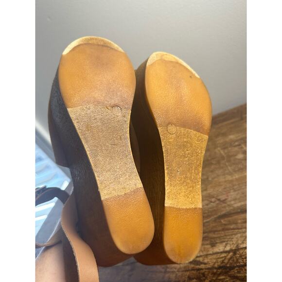 Laugh More Wedge in‎ Cognac Seychelles - Picture 8 of 8